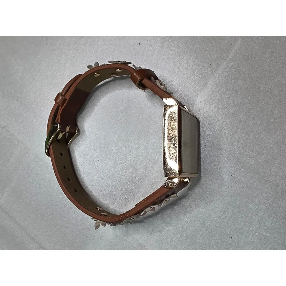 Unbranded square gold